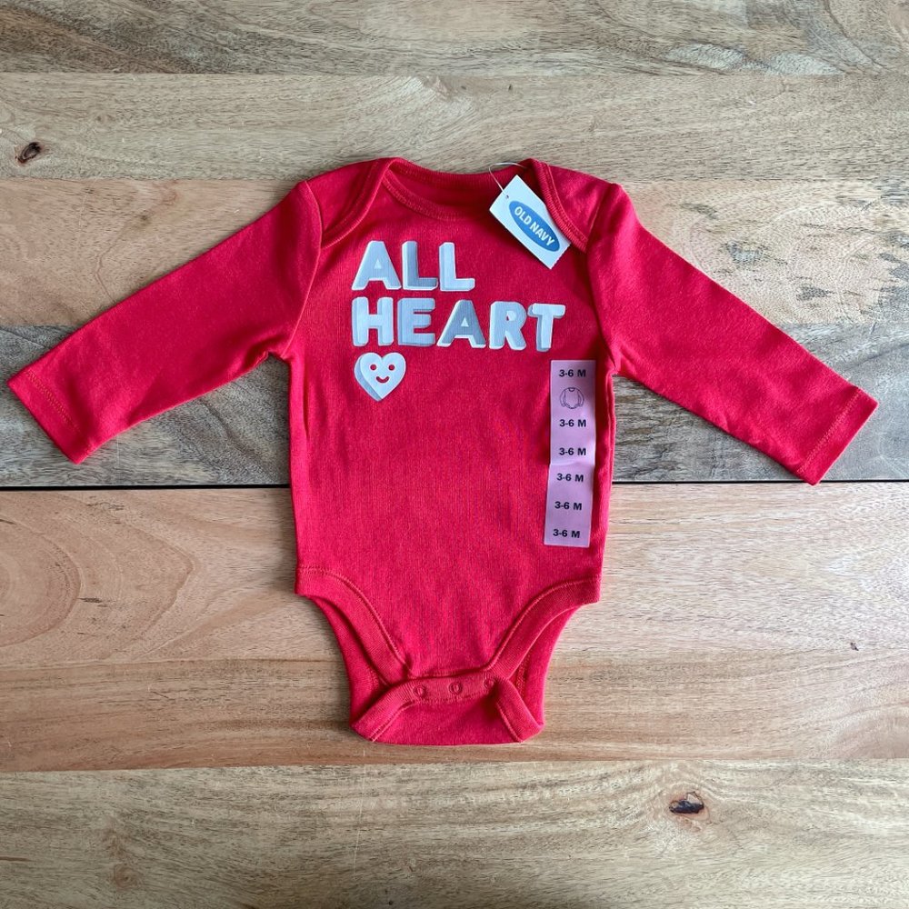 $2 Old Navy NWT bodysuit 3-6m baby bodysuit unisex onesie girl boy kids